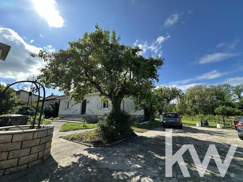 Maison - 202 m² - 8 pièces