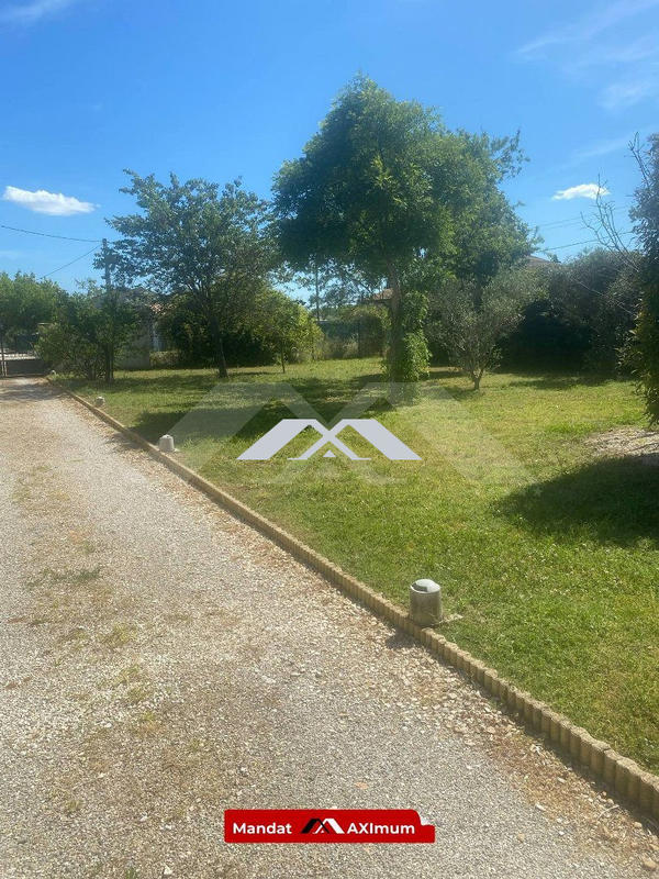 Maison - 202 m² - 6 pièces