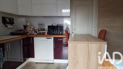 Maison - 98 m² - 5 pièces