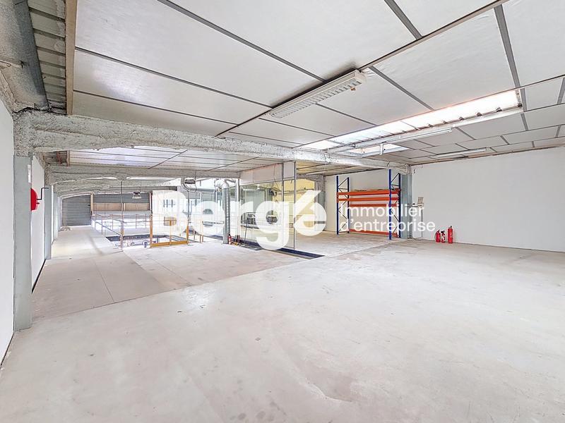 Entrepôt - 550 m²