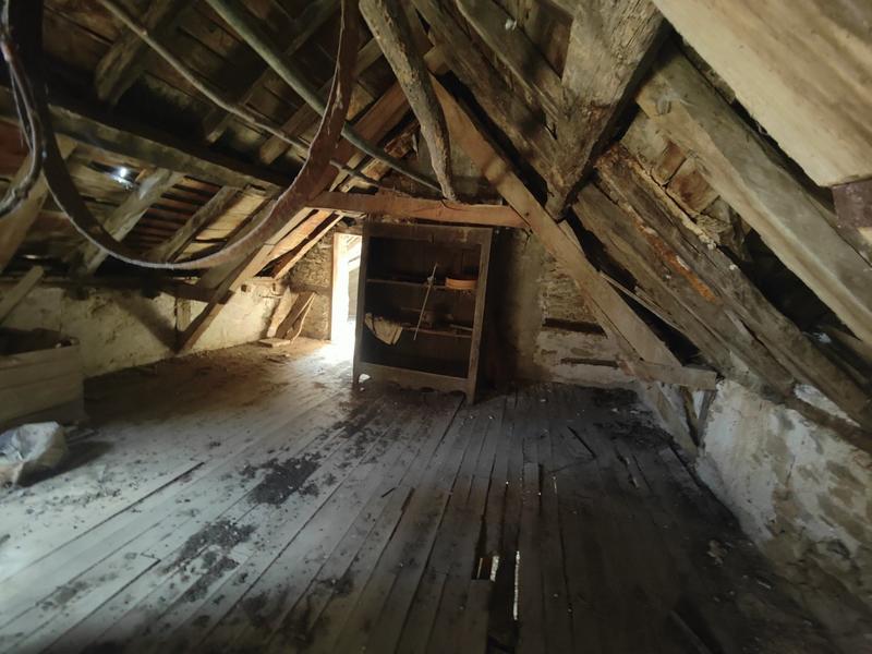 Corps de ferme - 300 m² - 7 pièces