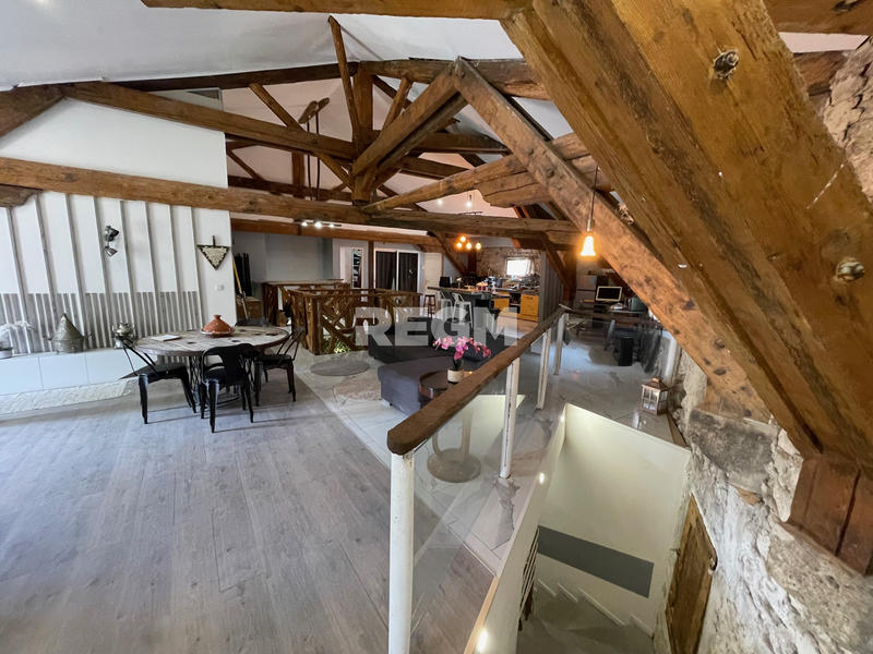 Mas - 344 m² - 9 pièces