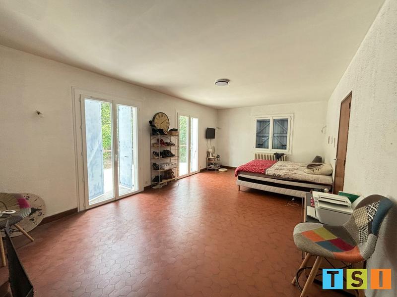 Maison - 207 m² - 8 pièces