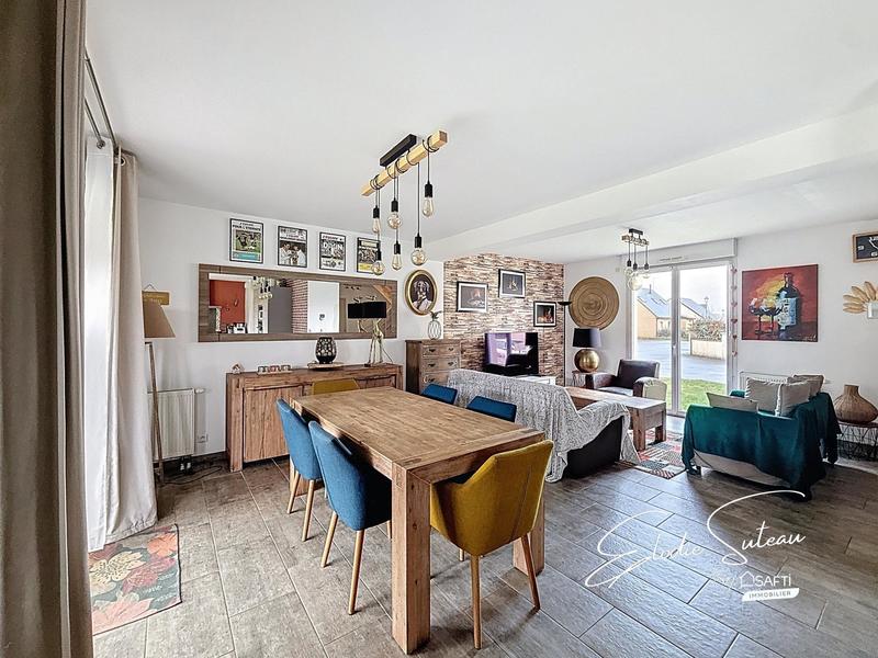 Maison - 91 m² - 5 pièces