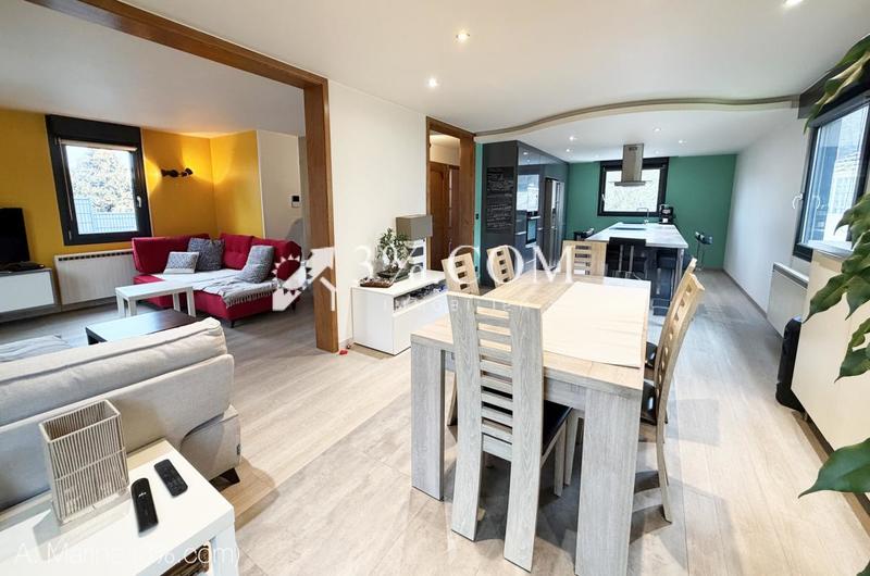 Maison - 101 m² - 5 pièces