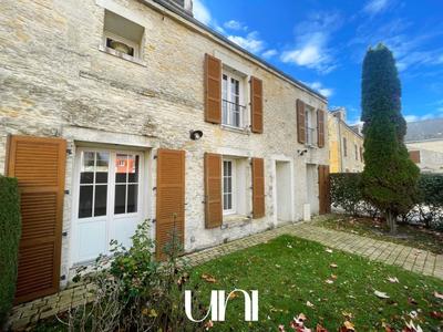 Maison - 150 m² - 5 pièces