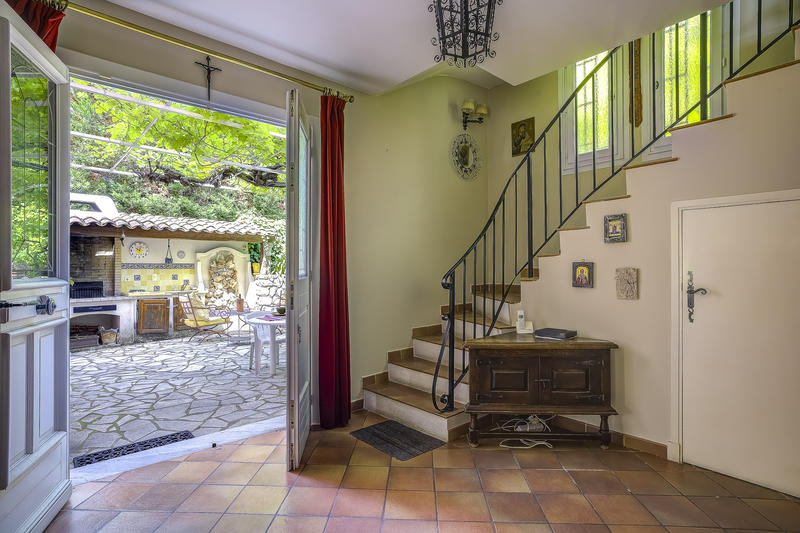 Maison - 200 m² - 7 pièces