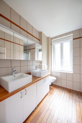 Maison - 224 m² - 7 pièces