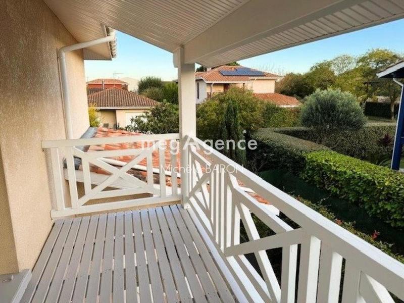 Maison traditionnelle - 125 m² - 6 pièces