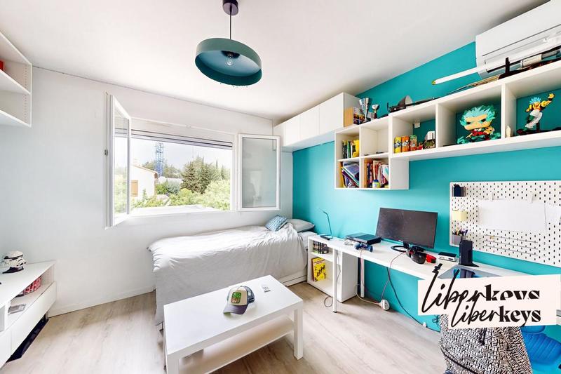 Villa - 180 m² - 6 pièces