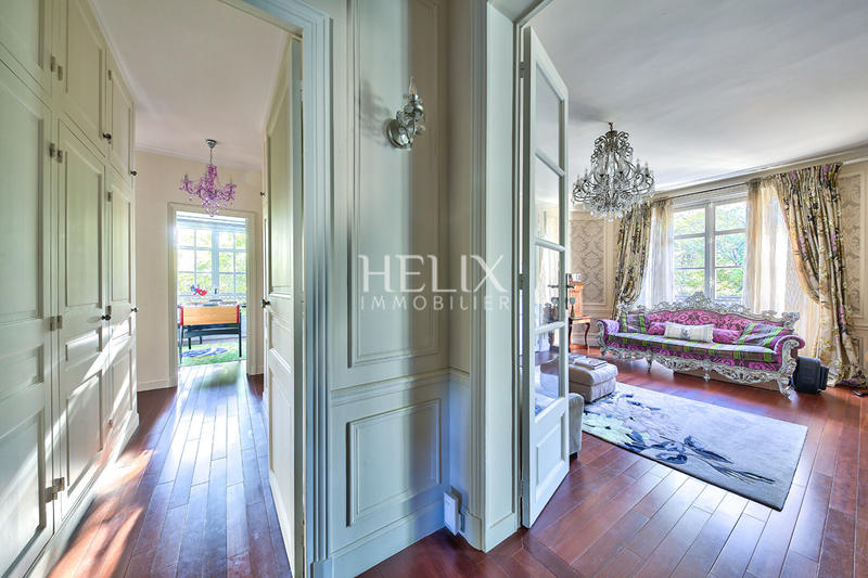 Appartement - 130 m² - 6 pièces