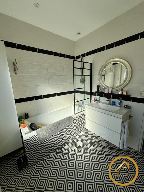 Maison - 124 m² - 5 pièces