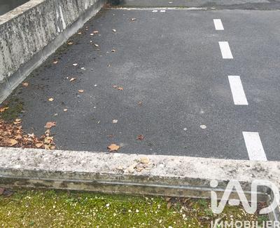 Parking - 13 m²