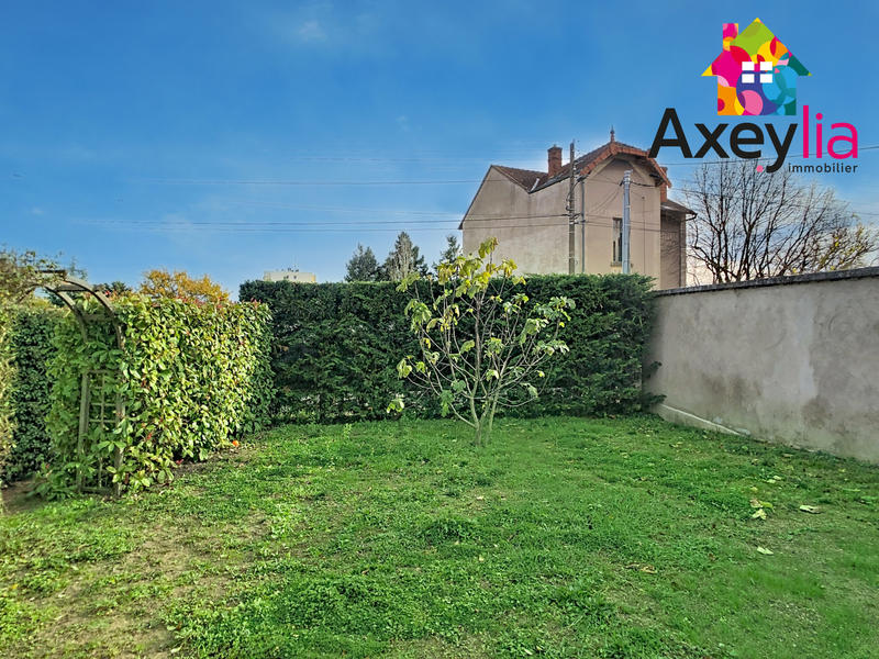 Maison - 102 m² - 5 pièces