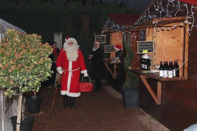 Marché de Noël &quot;spécial cirque &quot; du Faubourg d'Allier à Decize
