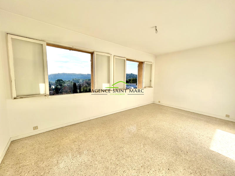 Appartement - 77 m² - 3 pièces