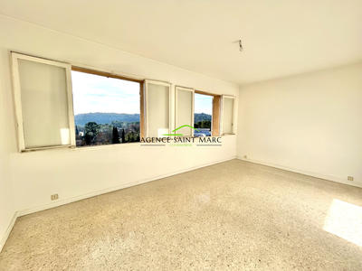 Appartement - 77 m² - 3 pièces