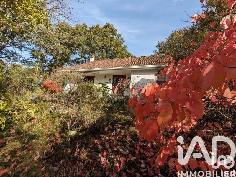 Maison - 90 m² - 5 pièces