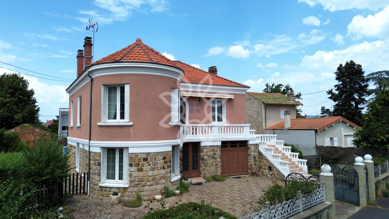 Maison - 149 m² - 6 pièces