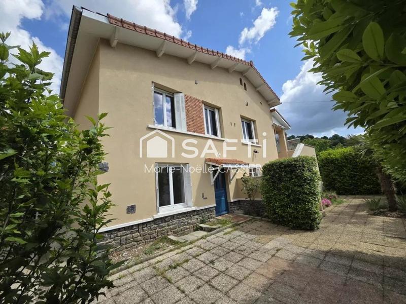 Maison - 148 m² - 8 pièces