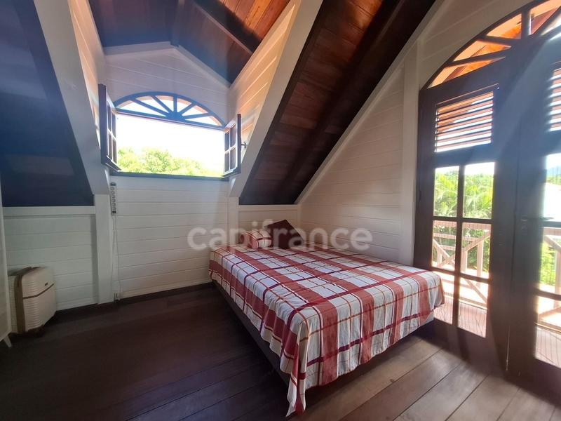 Maison - 141 m² - 7 pièces