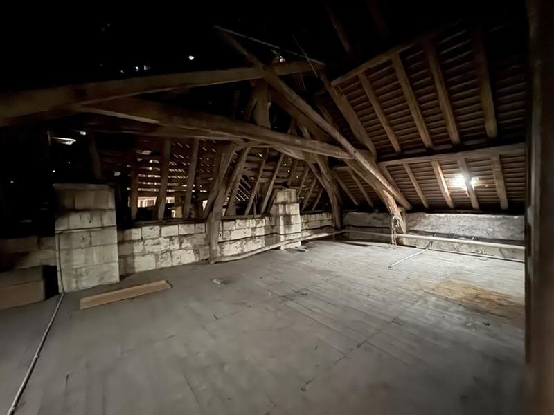 Maison - 228 m² - 8 pièces