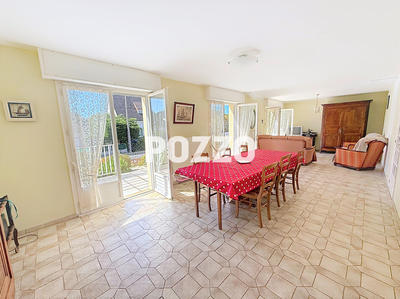 Maison - 128 m² - 7 pièces