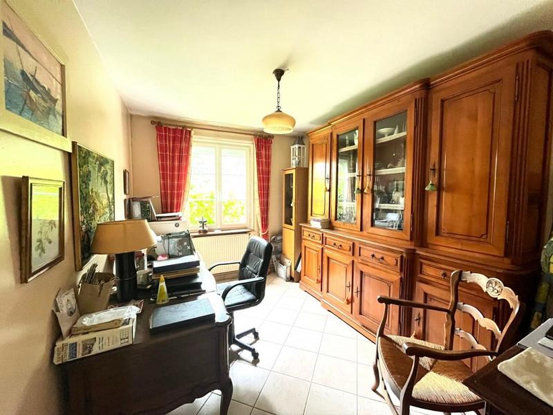 Maison - 137 m² - 6 pièces