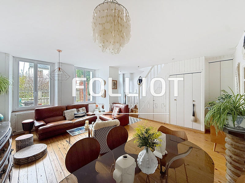 Maison - 95 m² - 5 pièces