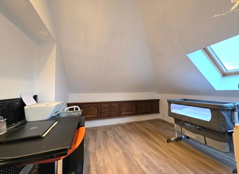 Pavillon - 93 m² - 6 pièces