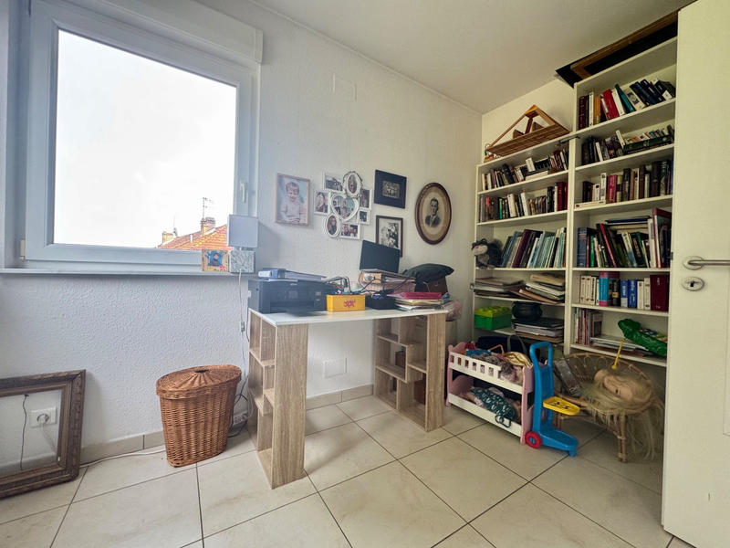 Maison - 238 m² - 7 pièces