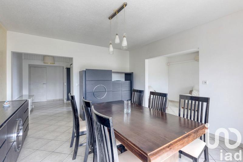 Appartement - 97 m² - 5 pièces