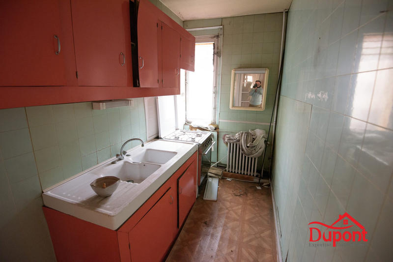 Local commercial - 192 m²