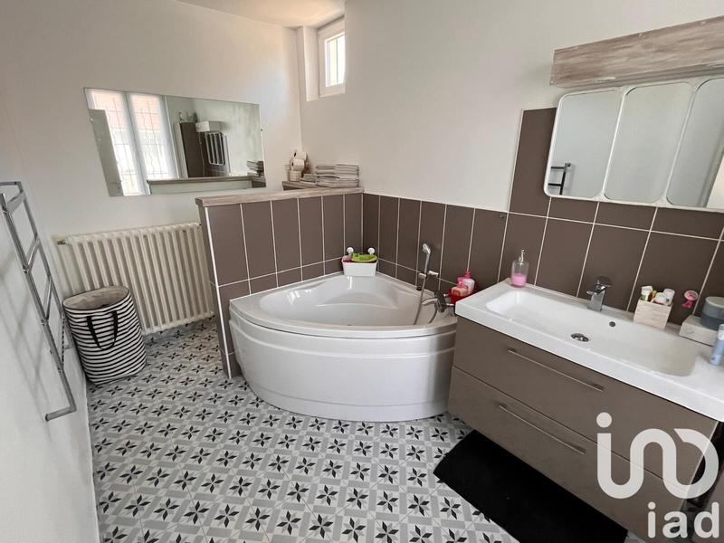 Maison - 94 m² - 5 pièces