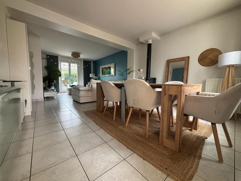 Maison - 103 m² - 6 pièces