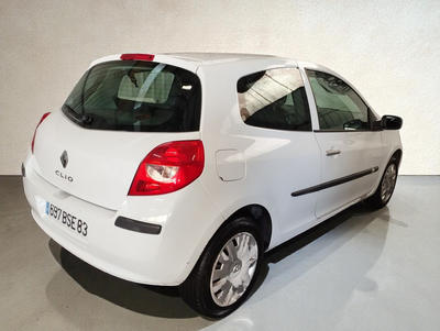 Renault Clio III 1.2 Tce 100 Expression 3p