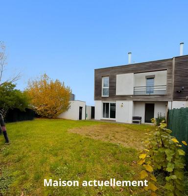 Maison - 99 m² - 5 pièces