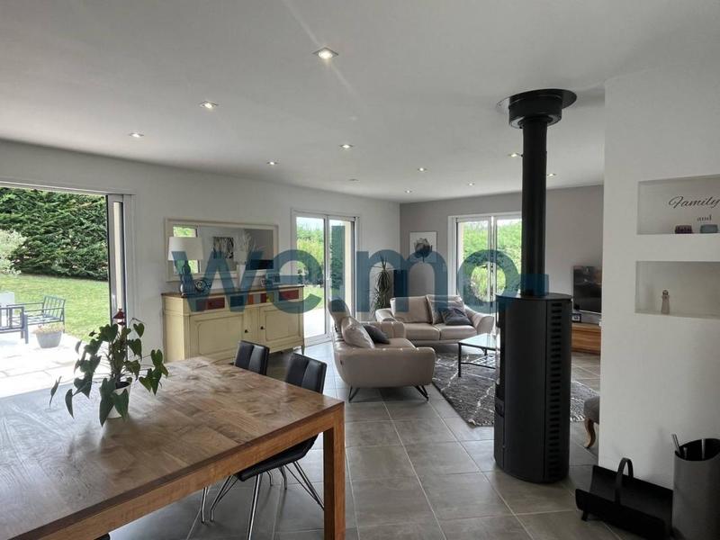 Maison - 181 m² - 6 pièces