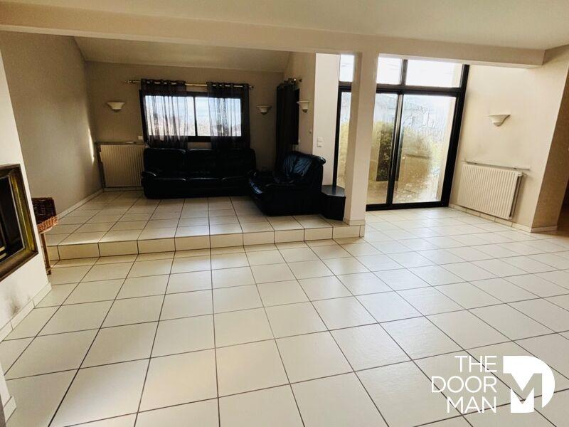 Maison - 135 m² - 6 pièces