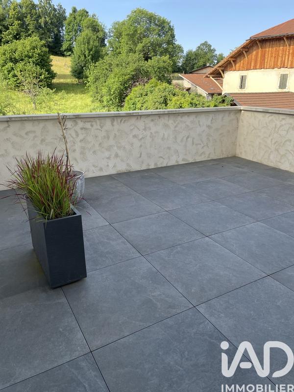 Maison - 240 m² - 7 pièces