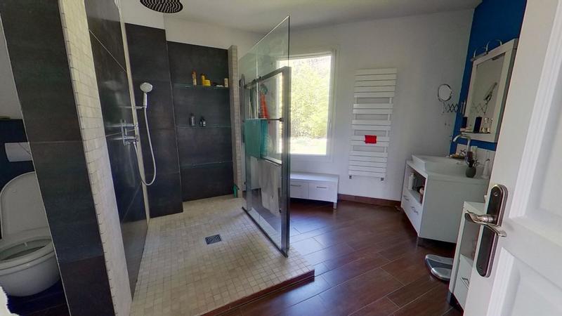 Villa - 227 m² - 6 pièces