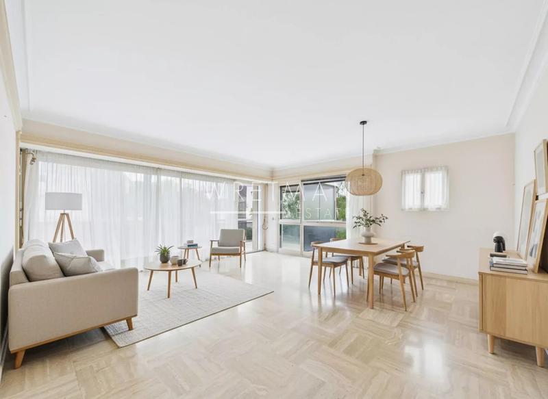 Appartement - 91 m² - 3 pièces