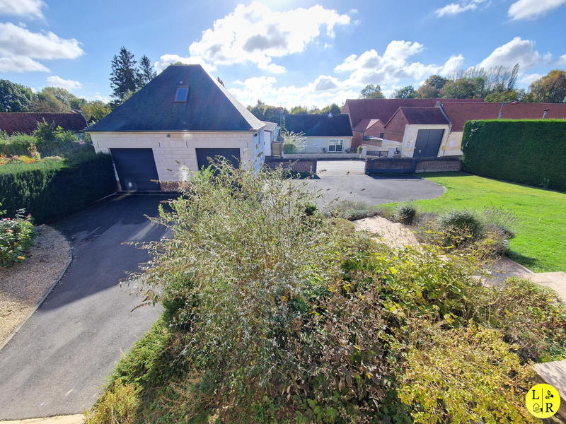 Maison - 230 m² - 7 pièces