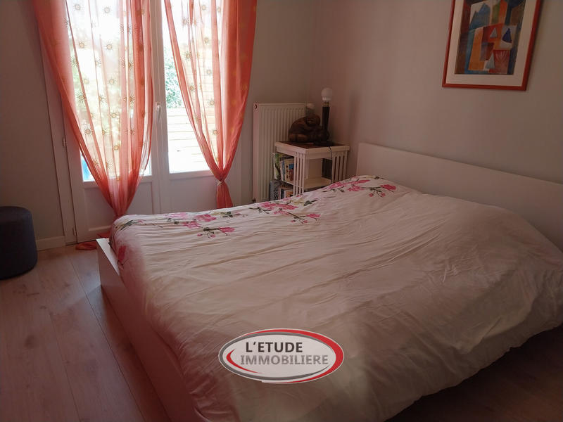 Villa - 222 m² - 8 pièces