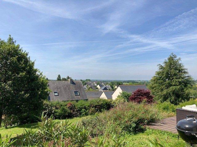 Maison - 170 m² - 8 pièces