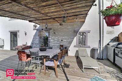 Maison - 198 m² - 6 pièces