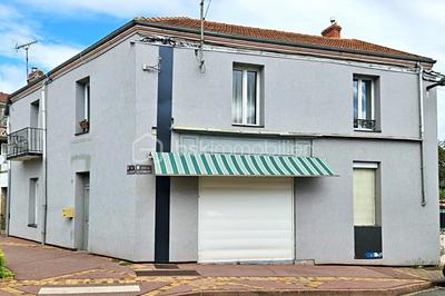 Immeuble - 200 m² - 6 pièces