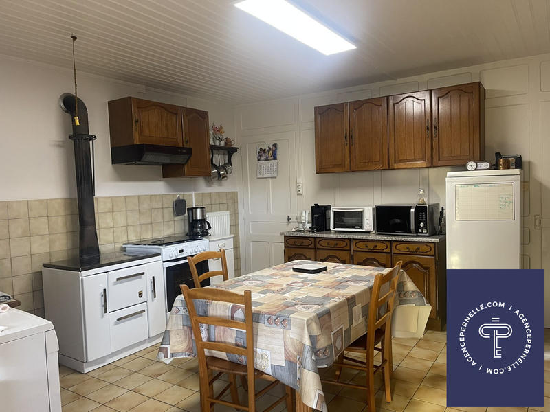 Maison - 155 m² - 8 pièces