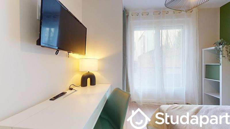 Chambre - 9 m² - 1 pièce