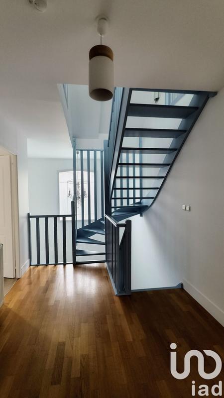 Maison - 186 m² - 6 pièces